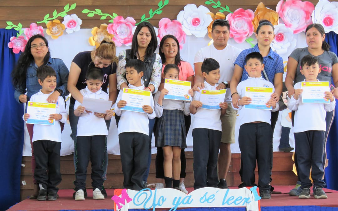 Con la entrega de un reconocimiento de parte de los padres a sus hijos cerró el plan LEO PRIMERO